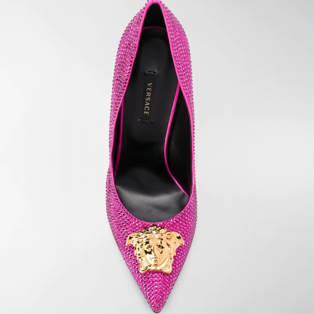 Versace - Picture 3 of 9